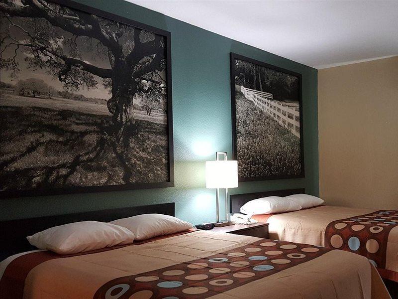 Super 8 By Wyndham Port Arthur/Nederland Area Bagian luar foto