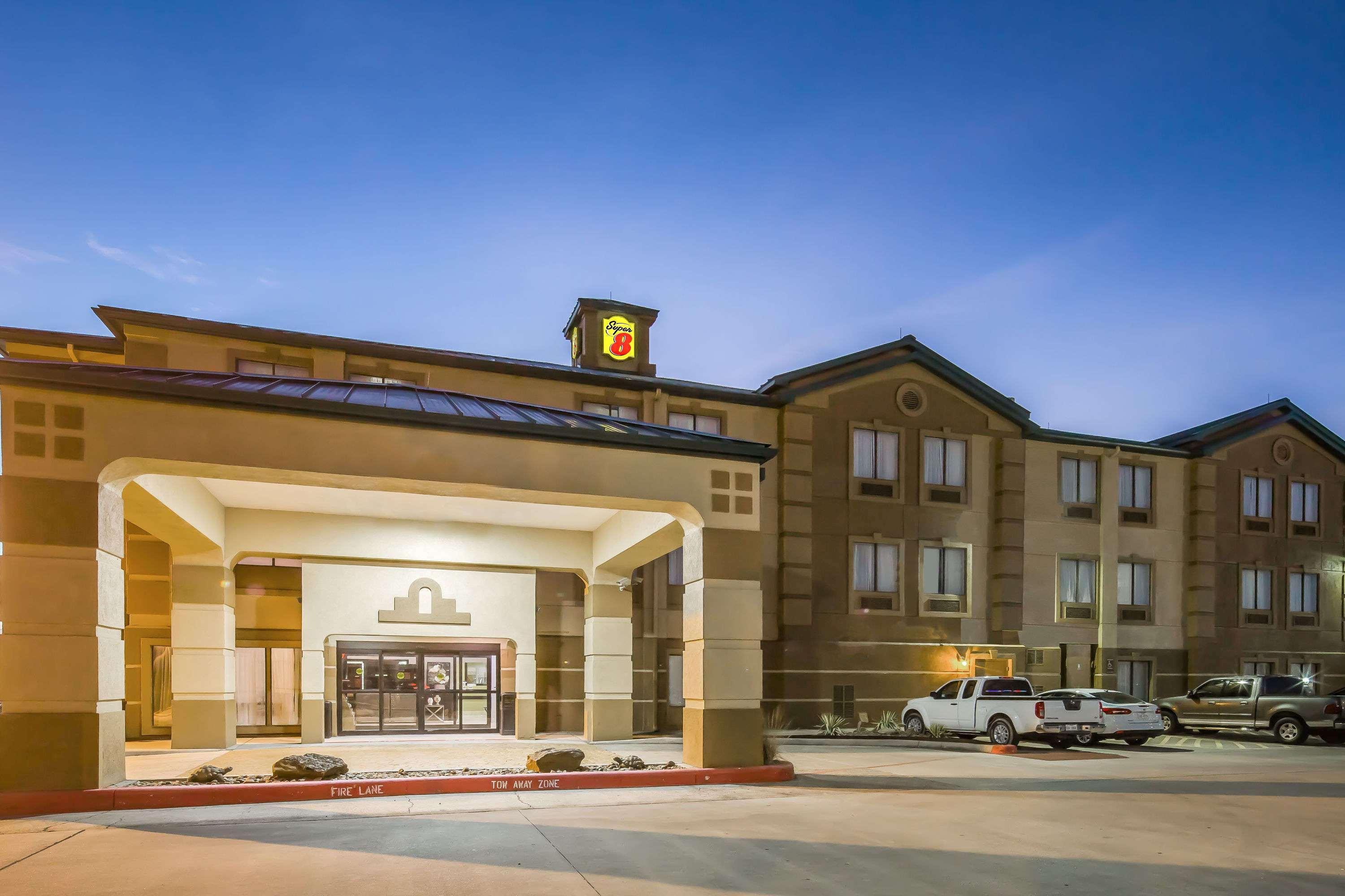 Super 8 By Wyndham Port Arthur/Nederland Area Bagian luar foto