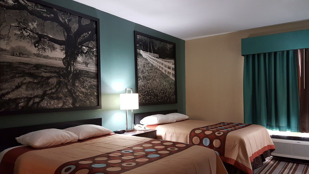 Super 8 By Wyndham Port Arthur/Nederland Area Bagian luar foto